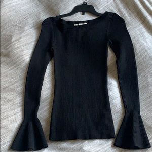 Bell sleeve black tight top